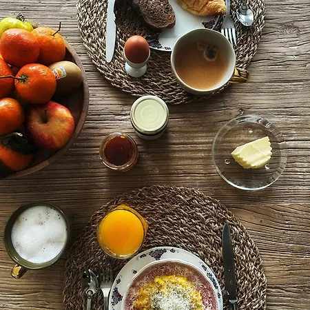 Aux Petits Bourgeons 3* Adainville