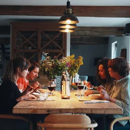 Bed & Breakfast Aux Petits Bourgeons 3*